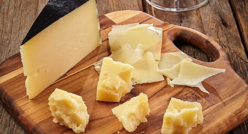 Parmesão Capa Preta